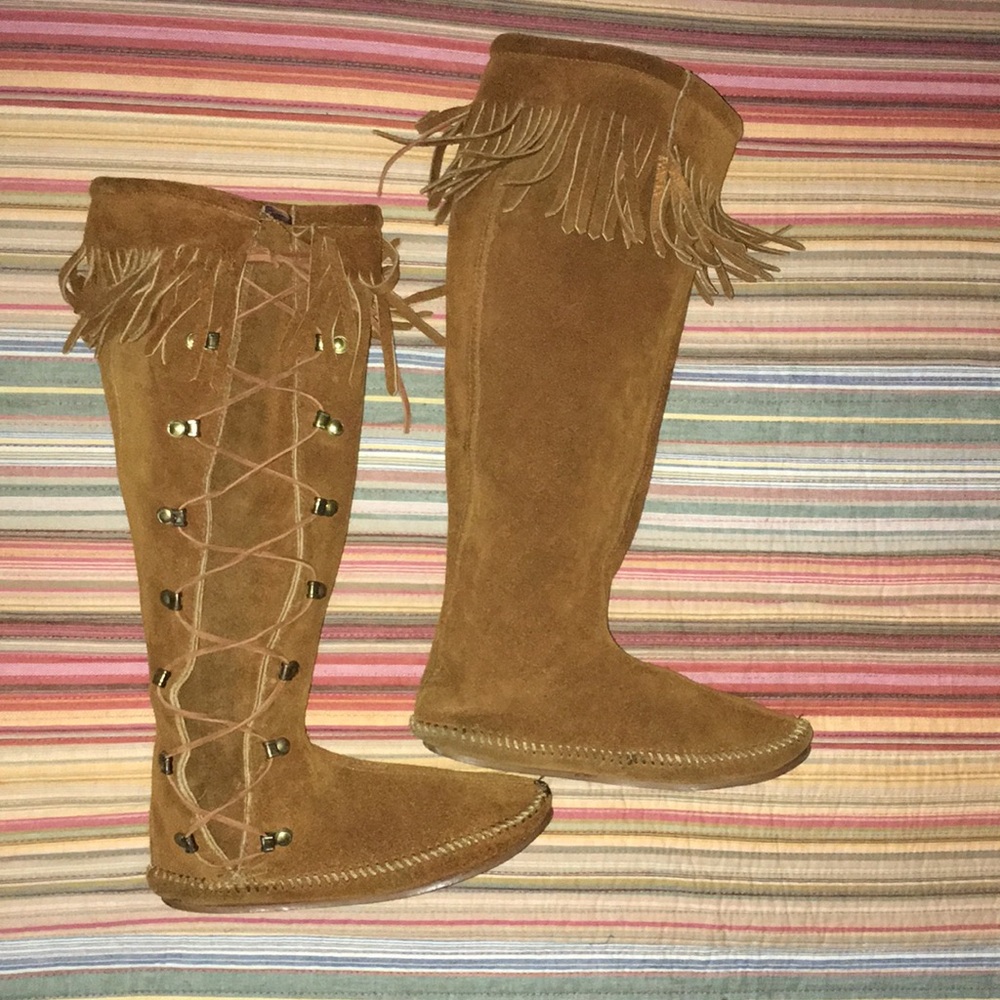 Minnetonka leather knee high moccasin boots    size 5 1/2